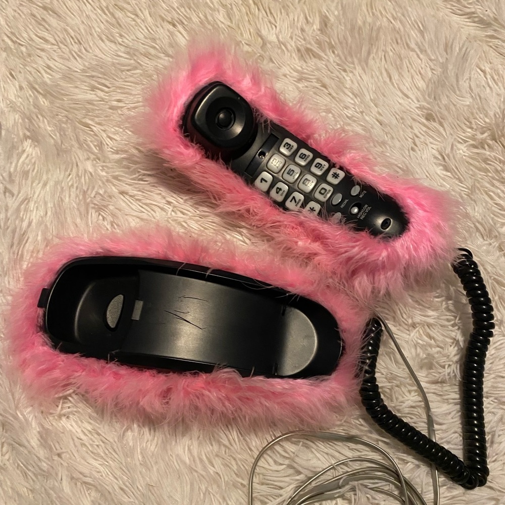 ‘Legally Blonde’ Inspired Phone